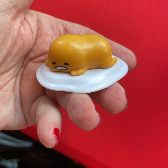 BUNDLE SANRIO GUDETAMA ‘LAZY EGG’ BUNDLE - Picture 3 of 5